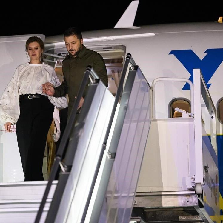 Ukrainian President Volodymyr Zelenskyy arrives in Ottawa for first visit